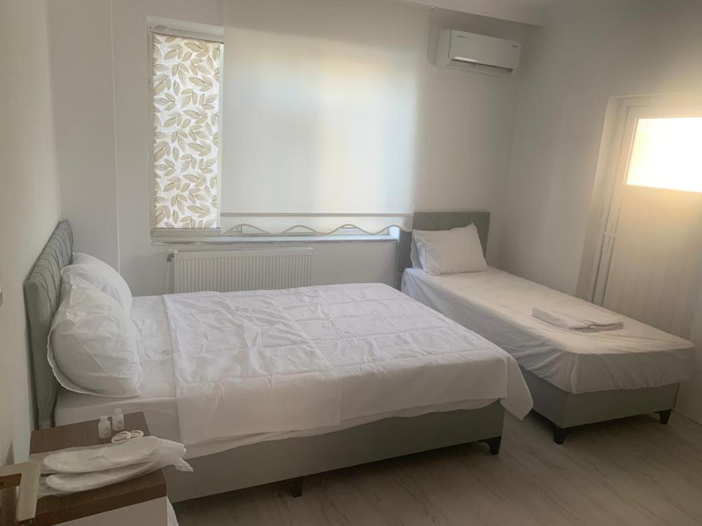 Centre Reach Otel Edirne Esterno foto